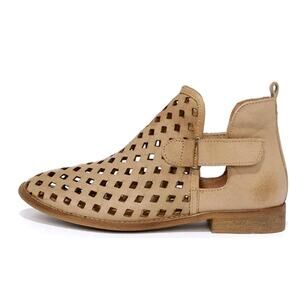 Anthropologie 7.5 Musse&Cloud Caila Perforated Leather Ankle Boot Polka Dot Tan